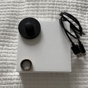 Oura Gen 3 Gold Ring with Charger